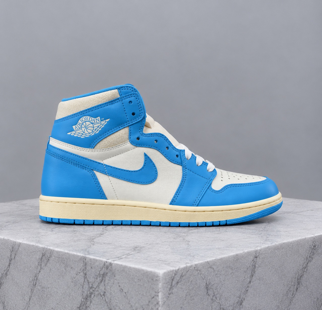 Jordan Air Jordan 1 Retro High OG University Blue