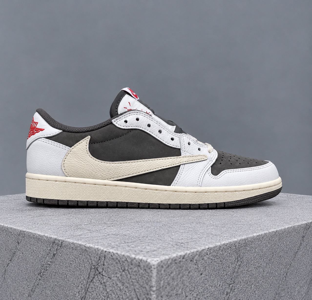 Jordan Air Jordan 1 Low OG × Travis Scott Reverse Mocha